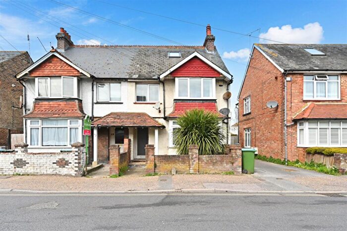 1 Bedroom Apartment For Sale In Longford Road, Bognor Regis, PO21