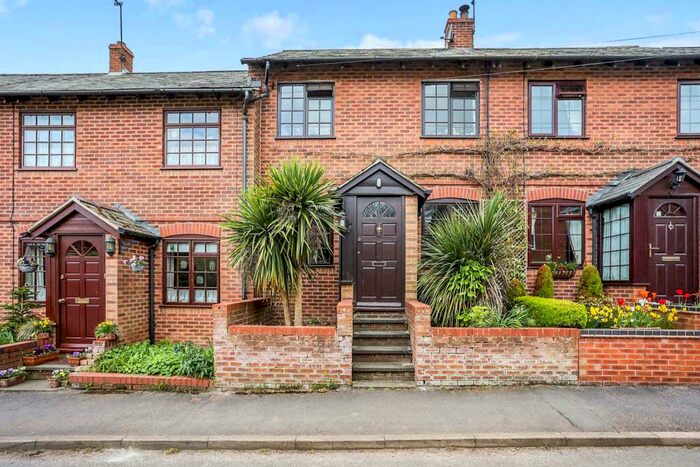 3 Bedroom Town House For Sale In King Street, Seagrave, Loughborough, Leicestershire, LE12