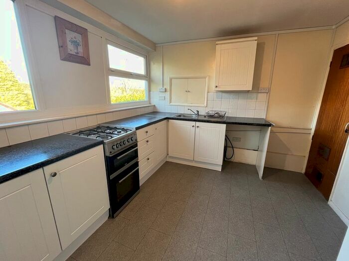 2 Bedroom Flat To Rent In Green Gables, Lichfield Road, Sutton Coldfield, B74