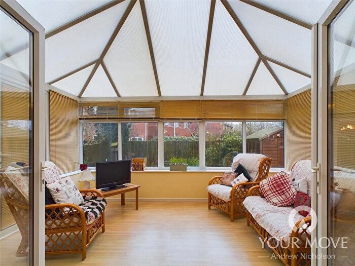 4 Bedroom Detached House For Sale In Thorn Tree Drive, Crewe, Cheshire, CW1