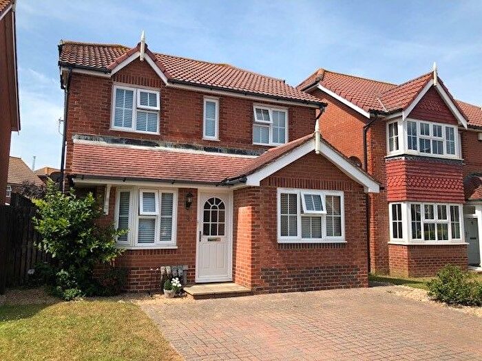 4 Bedroom Detached House To Rent In Cabot Close, Eastbourne, BN23