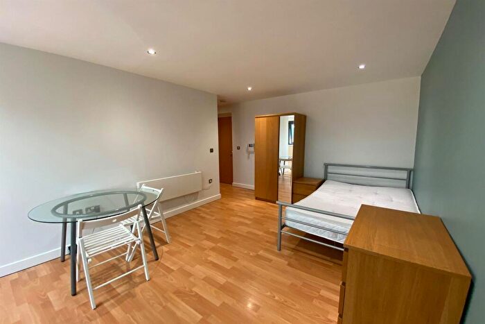 Studio To Rent In , West One Cube, City Centre, S1