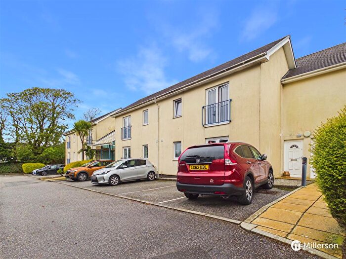 1 Bedroom Flat For Sale In Treleigh Avenue, Redruth, TR15