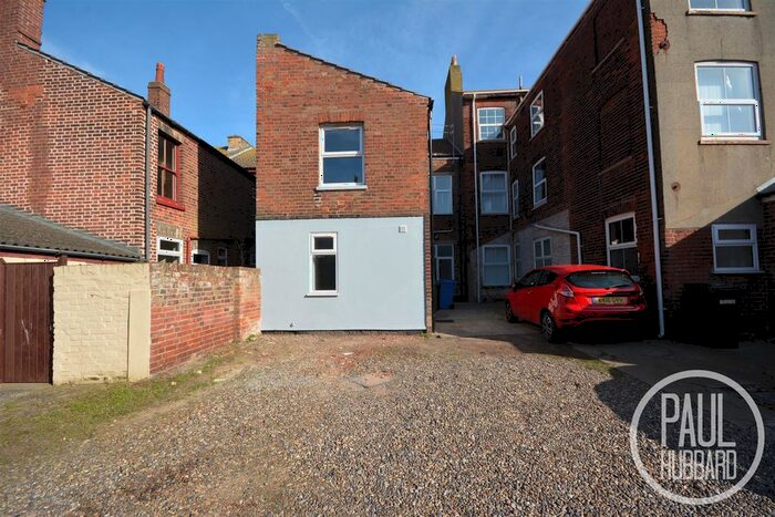 1 Bedroom Flat To Rent In Surrey Street, Lowestoft, Suffolk, NR32