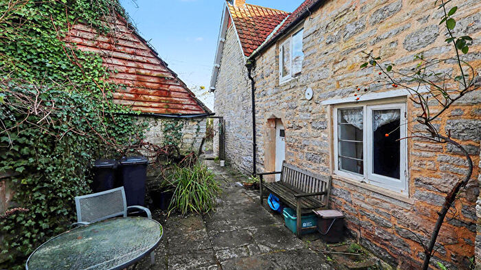1 Bedroom Character Property For Sale In Betsy Cottage, Butleigh, BA6