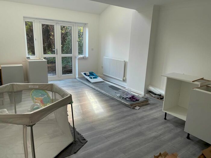 3 Bedroom Town House To Rent In Fog Lane, Burnage, M19