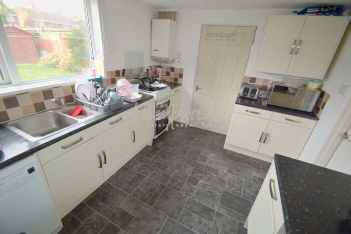 1 Bedroom Property To Rent In Meadow Croft, AL10