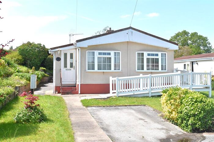 2 Bedroom Park Home For Sale In Little Studley Park, Little Studley Road, Ripon, HG4