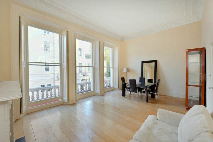 1 Bedroom Flat To Rent In Cornwall Gardens, Kensington, SW7