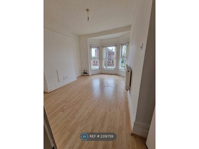 1 Bedroom Flat To Rent In Boulevard, Hull, HU3