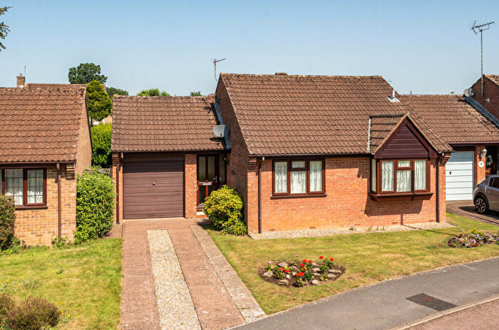 2 Bedroom Detached Bungalow For Sale In Chestnut Drive, Willand, Cullompton, EX15