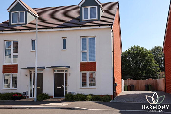 4 Bedroom Semi Detached House To Rent In Dineley Road, Birmingham, West Midlands, B45