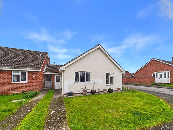 3 Bedroom Bungalow To Rent In Canon Pugh Drive, Acton, Sudbury, CO10