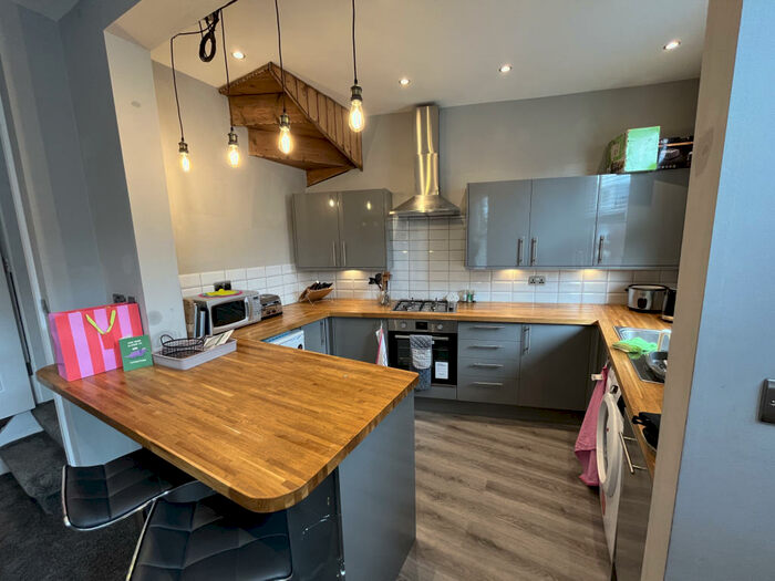 3 Bedroom Terraced House To Rent In Beulah Grove, Leeds, West Yorkshire, LS6