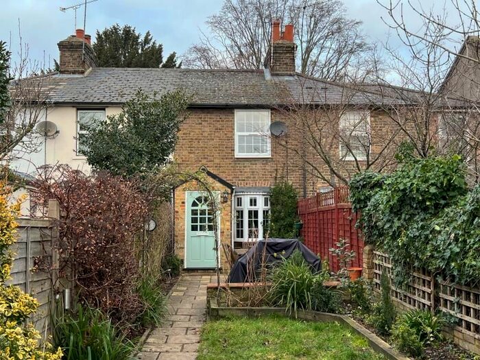 2 Bedroom Property To Rent In Church Street, Staines, TW18