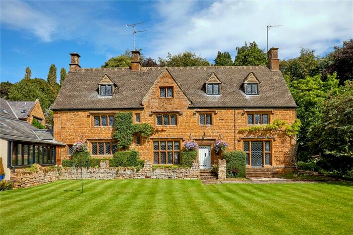 5 Bedroom Equestrian Facility For Sale In Eastgate, Hornton, Banbury, Oxfordshire, OX15