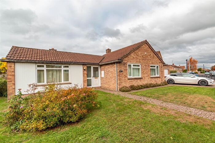 2 Bedroom Detached Bungalow To Rent In Melbourne Drive, Stonehouse, GL10