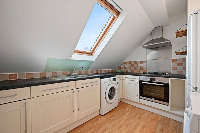 2 Bedroom Flat To Rent In Imperial Drive, Harrow, HA2