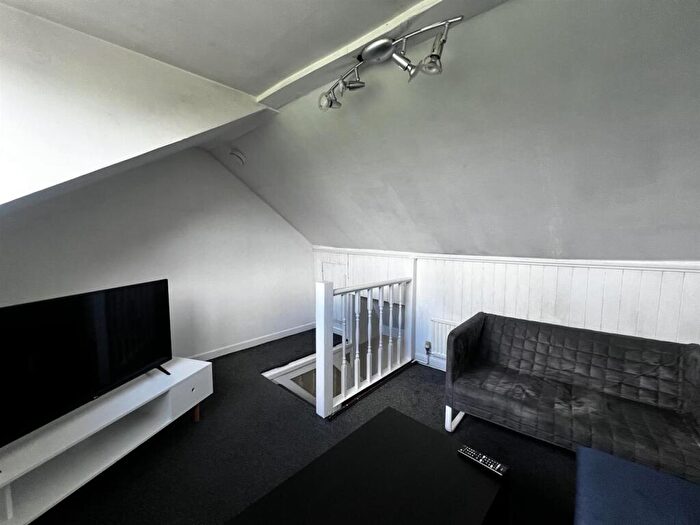 4 Bedroom Terraced House To Rent In Rugby Road, Southsea, Portsmouth, PO5