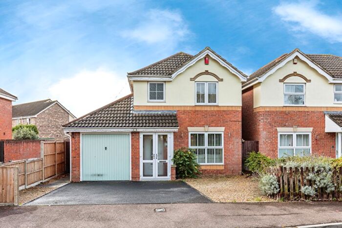 3 Bedroom Detached House For Sale In Westons Hill Drive, Emersons Green, Bristol, BS16