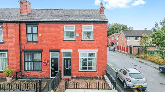 3 Bedroom End Terrace House For Sale In Patterdale Road, Leigh, WN7