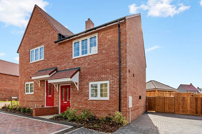 2 Bedroom End Of Terrace House To Rent In Pommel Court, Braintree, Essex, CM7