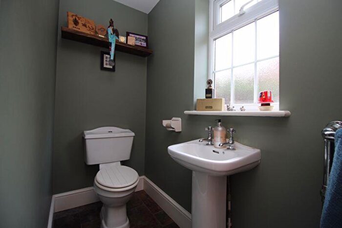 4 Bedroom Semi-Detached House For Sale In Heath Road, Soberton, SO32