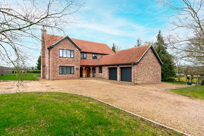 5 Bedroom Detached House For Sale In Reymerston Road, Garvestone, NR9