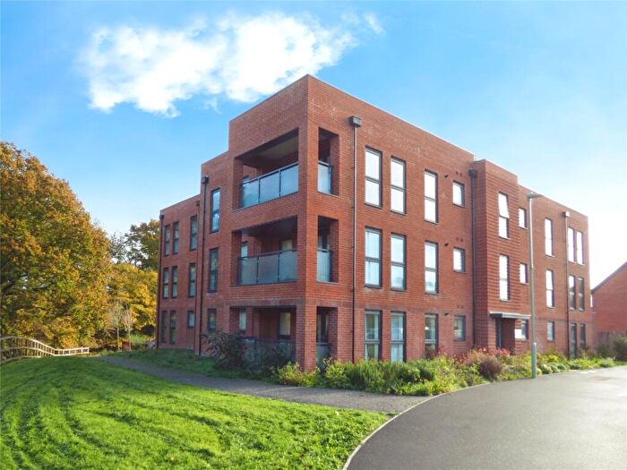 2 Bedroom Apartment For Sale In Avon Road, Curbridge, Southampton, SO30