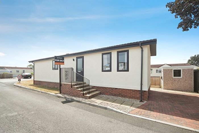 2 Bedroom Detached Bungalow For Sale In Ivy House Park, Henlade, Taunton, TA3