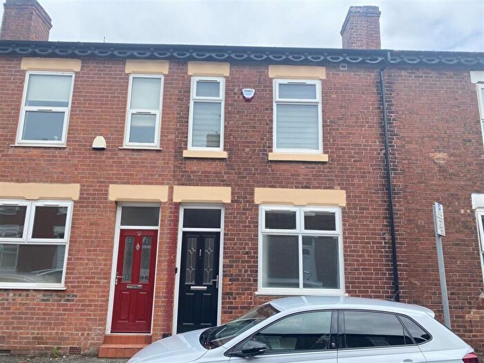 4 Bedroom Property To Rent In East Grove, Chorlton-on-Medlock, £pppw, M13
