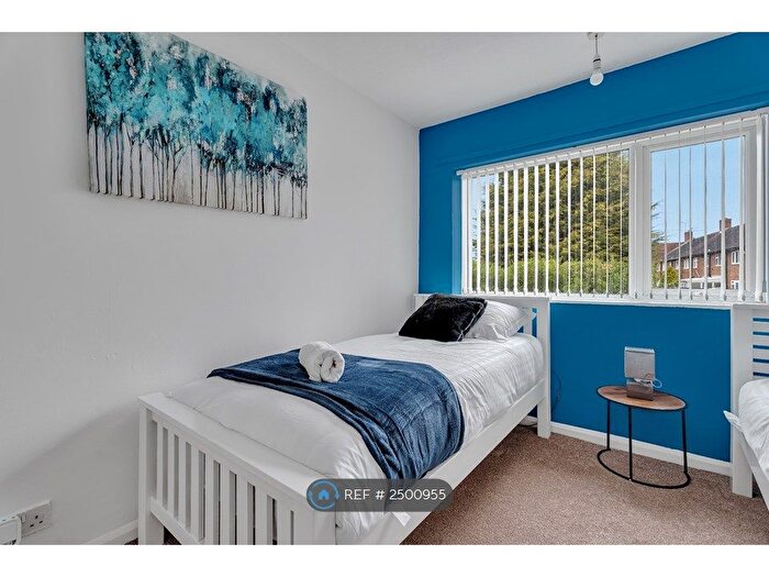 3 Bedroom Terraced House To Rent In Farnborough Road, Nottingham, NG11