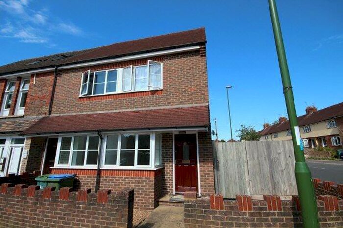 2 Bedroom Flat To Rent In Brighton Road, Horsham, RH13