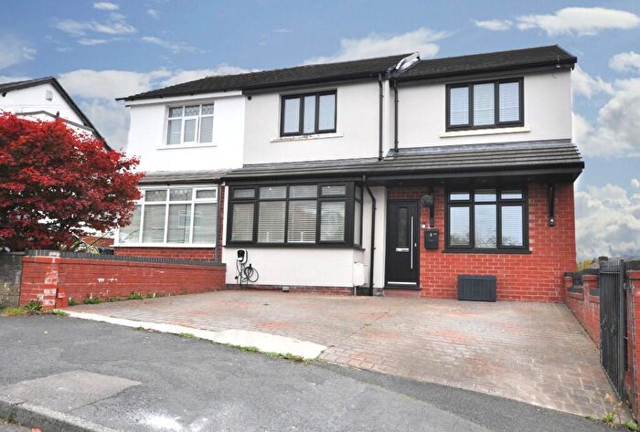 4 Bedroom Semi-Detached House For Sale In Rothwell Road, Adlington, PR6