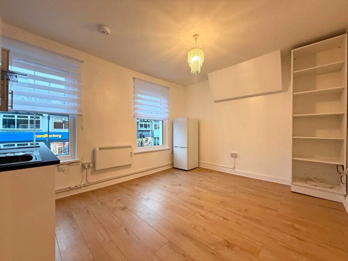 1 Bedroom Flat To Rent In High Street, Welling, DA16