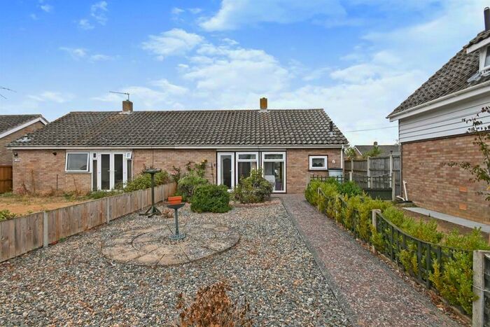 2 Bedroom Bungalow To Rent In Orchard Way, Wymondham, NR18