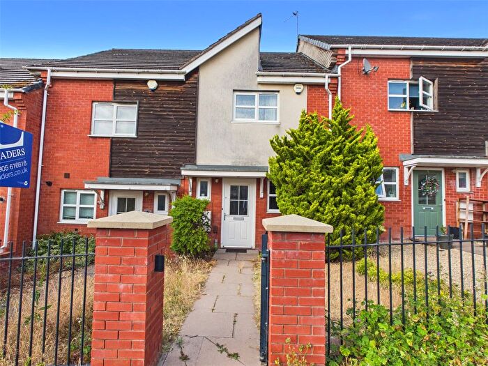 2 Bedroom Terraced House For Sale In Brickfields Road, Worcester, Worcestershire, WR4