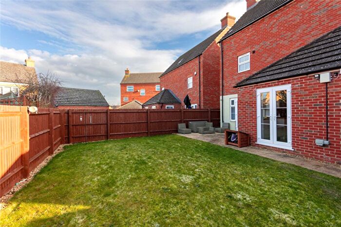 5 Bedroom Detached House To Rent In Ashmead Road, Bedford, Bedfordshire, MK41