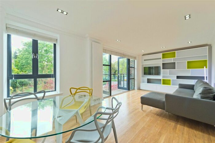 3 Bedroom Flat To Rent In Heath Cut Lodge, North End Way, NW3