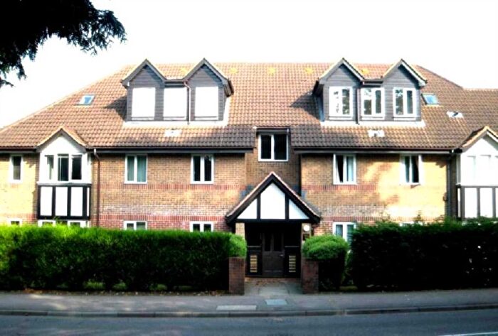 1 Bedroom Flat To Rent In Watling Street, Radlett, WD7