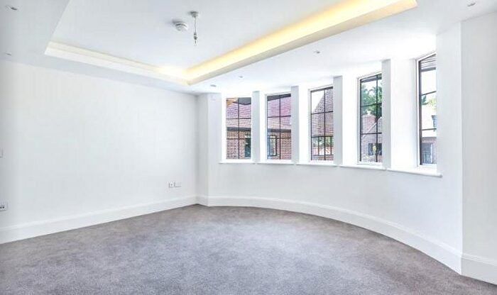 5 Bedroom Property To Rent In Chandos Way, Hampstead, NW11