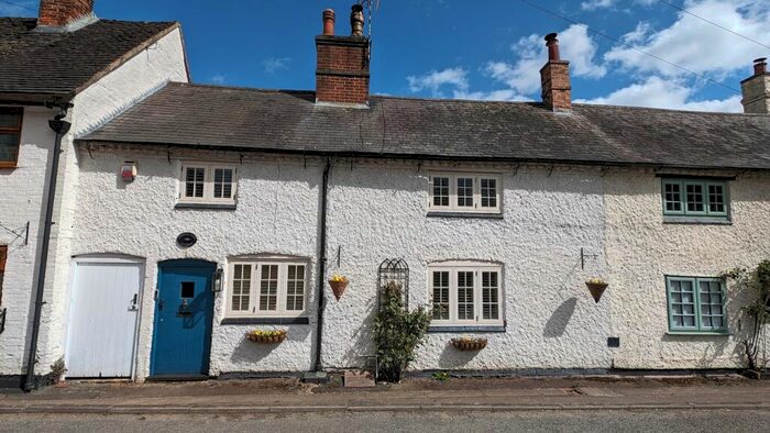 2 Bedroom Character Property For Sale In Main Road, Claybrooke Parva, LE17