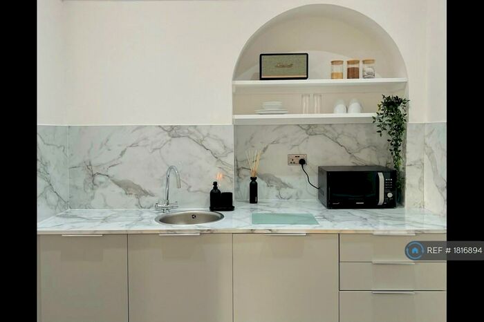 Studio To Rent In Park Road, Loughborough, LE11