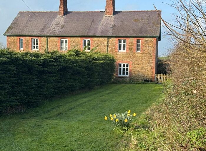 3 Bedroom Cottage For Sale In Dinnington, Hinton St. George, TA17