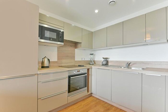 2 Bedroom Apartment To Rent In Venice Corte, Lewisham, SE13