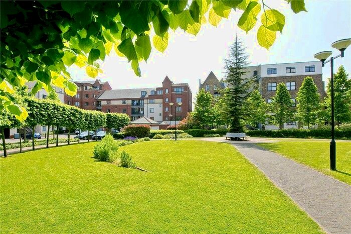 1 Bedroom Flat To Rent In Sherard Court, Manor Gardens, Holloway, N7