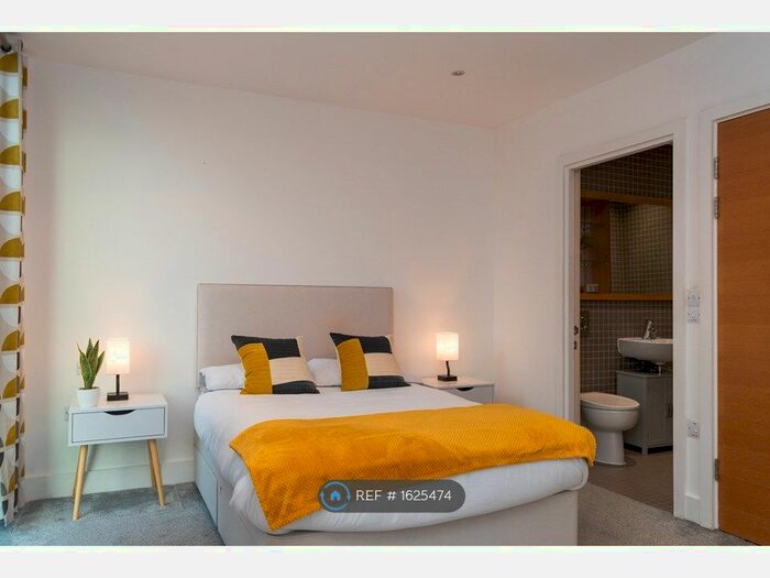 2 Bedroom Flat To Rent In Unity Building, Liverpool, L3