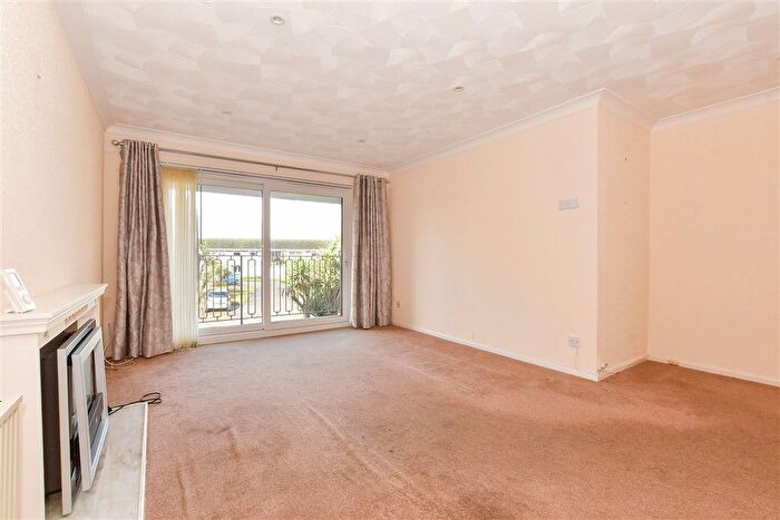 2 Bedroom Flat For Sale In Howard Road, Shanklin, Isle Of Wight, PO37