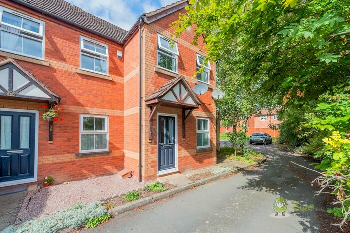 2 Bedroom Flat For Sale In Coldridge Drive, Shrewsbury, SY1