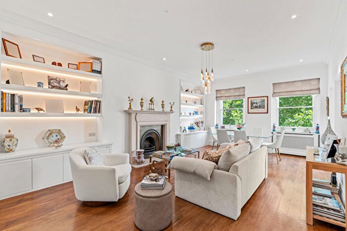 2 Bedroom Flat For Sale In Hyde Park, Lancaster Gate, London, United Kingdom, Hyde Park, W2
